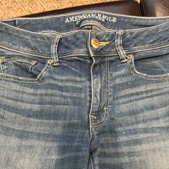 American Eagle Outfitters Blue Jeans - Picture 2 of 7
